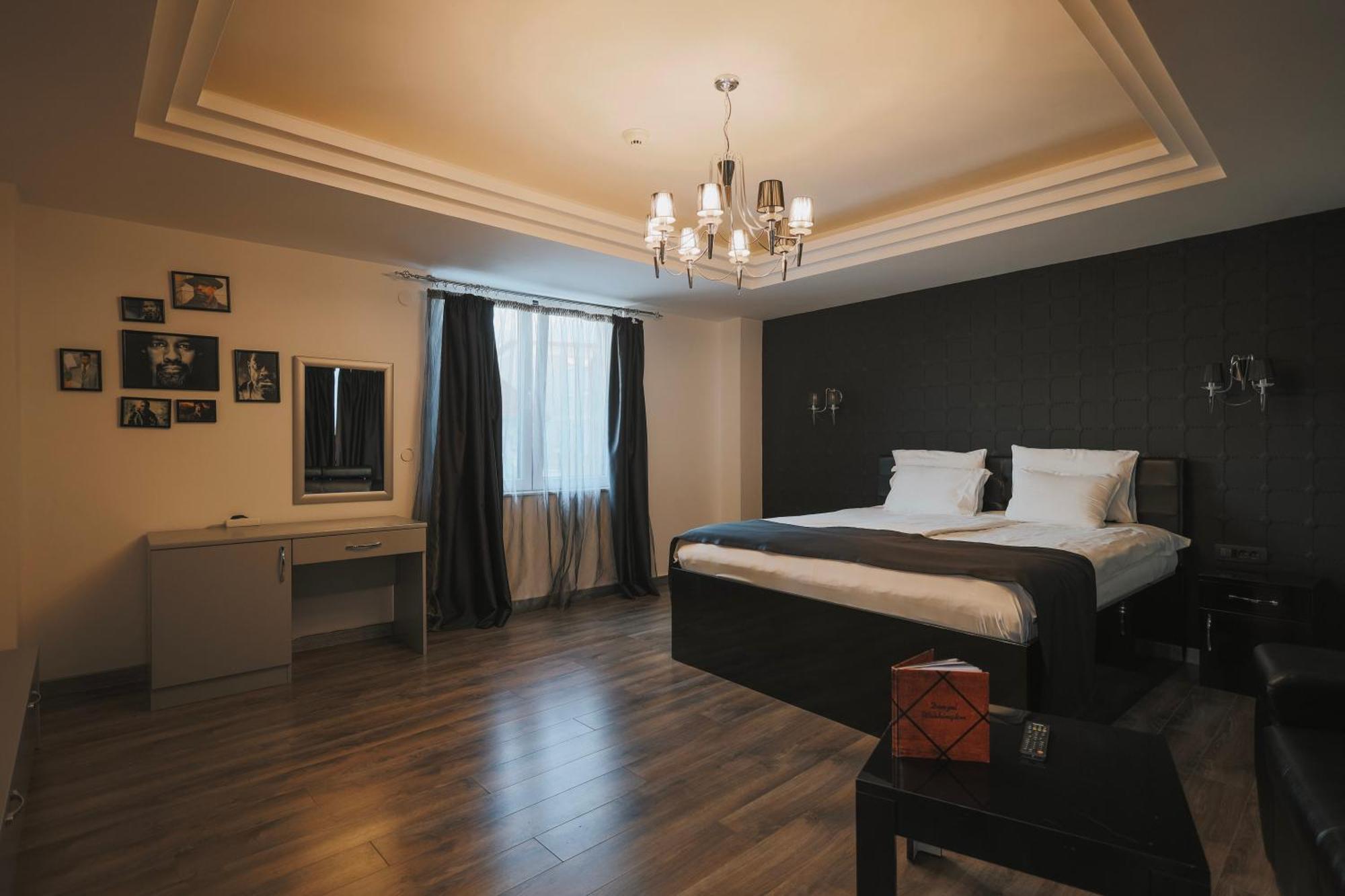 Mr.I Boutique Hotel & Bar Ohrid Buitenkant foto