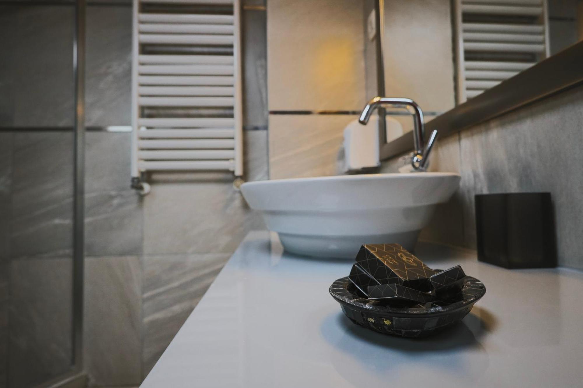 Mr.I Boutique Hotel & Bar Ohrid Buitenkant foto