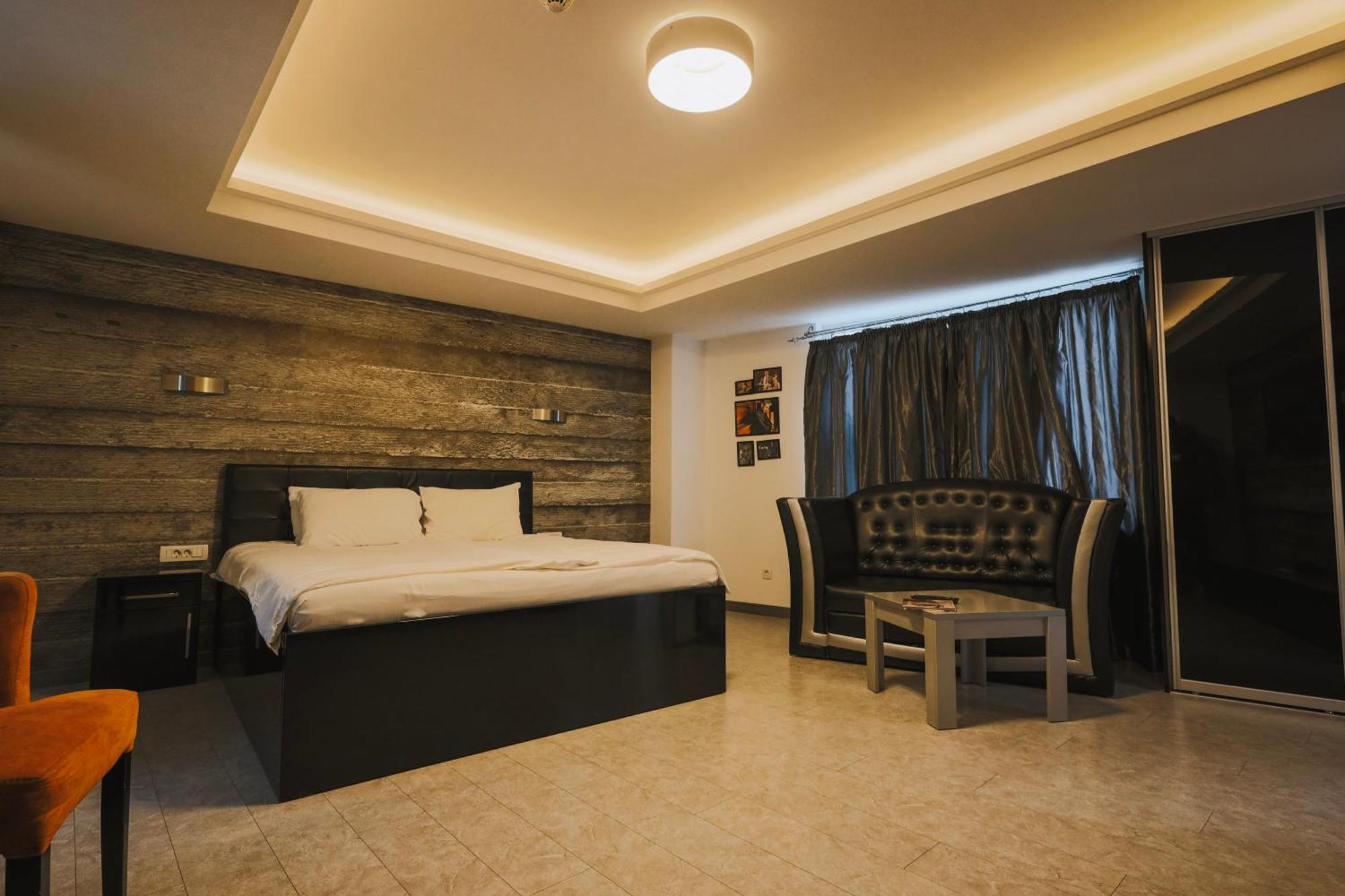 Mr.I Boutique Hotel & Bar Ohrid Buitenkant foto