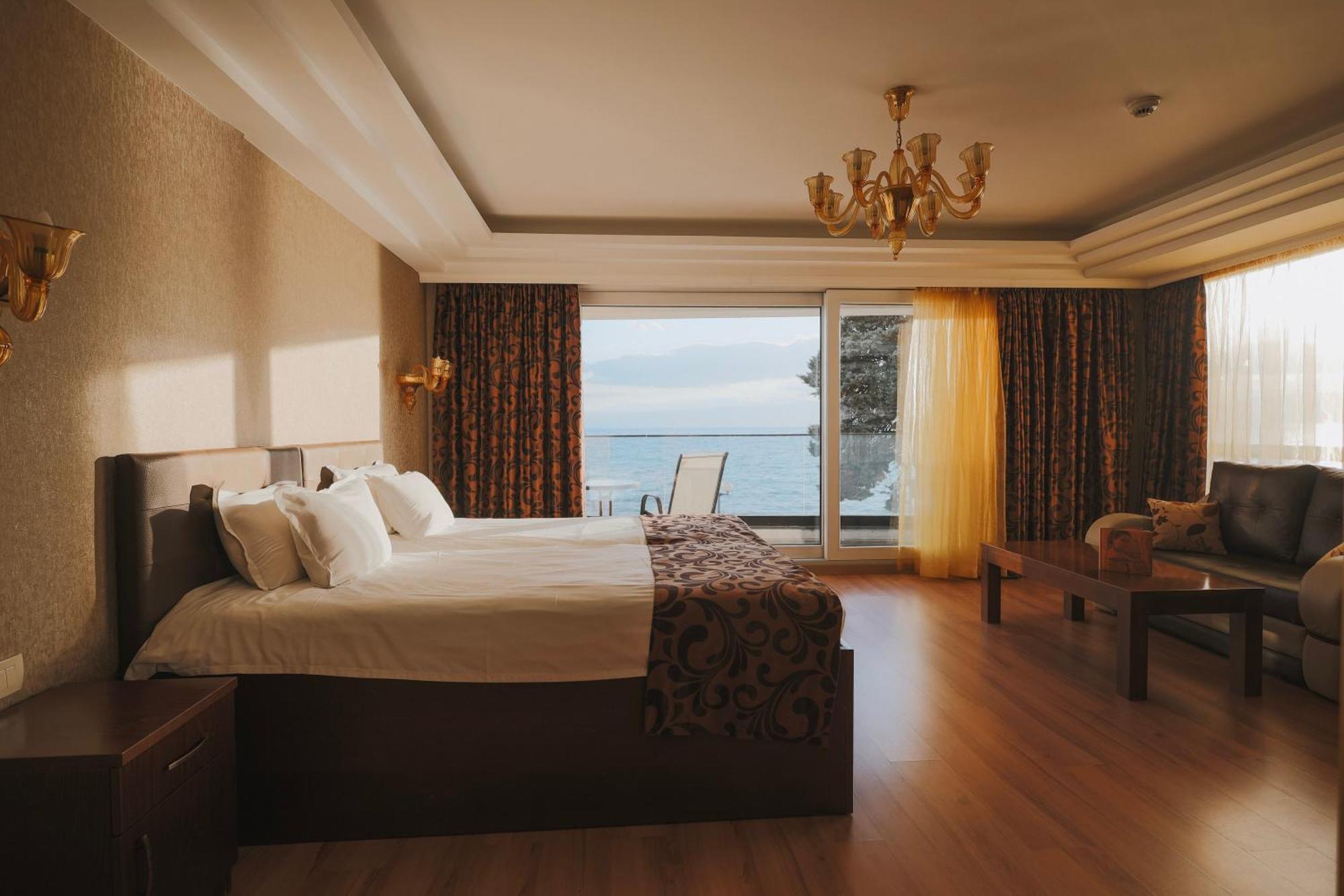 Mr.I Boutique Hotel & Bar Ohrid Buitenkant foto