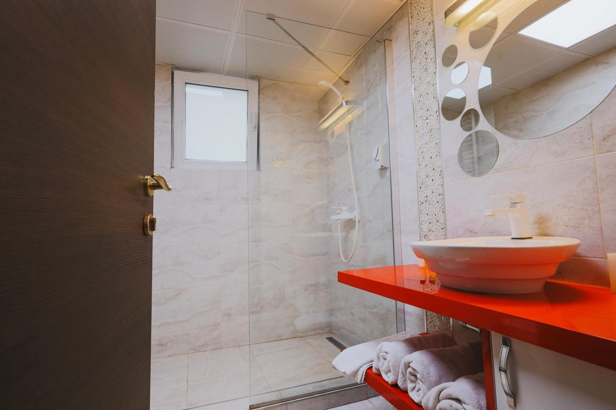 Mr.I Boutique Hotel & Bar Ohrid Buitenkant foto