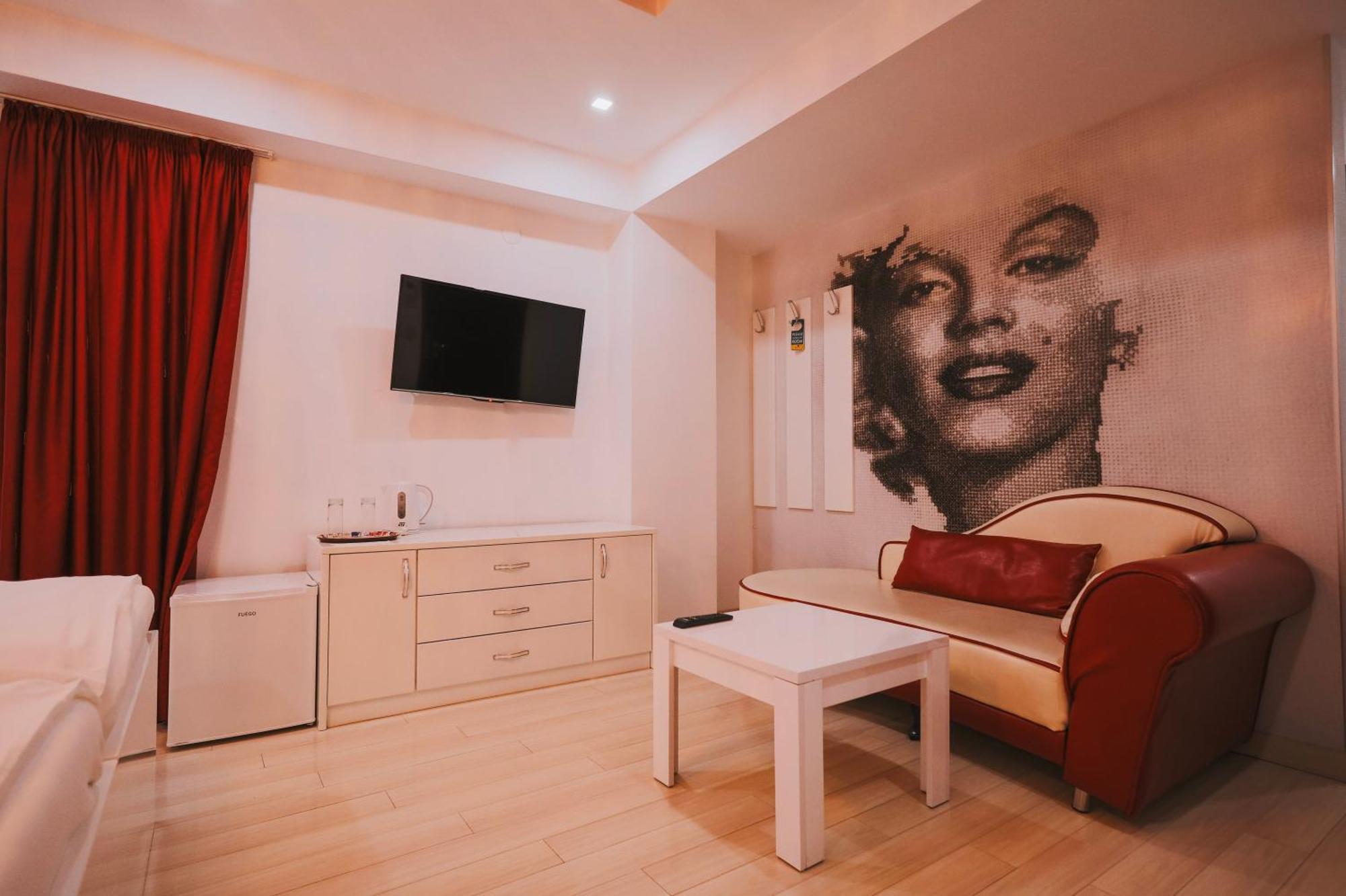 Mr.I Boutique Hotel & Bar Ohrid Buitenkant foto